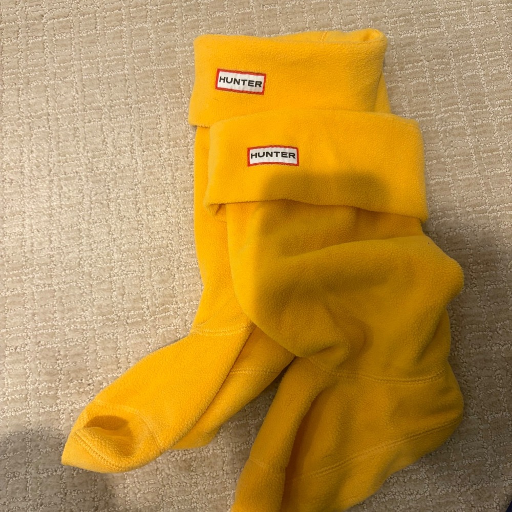 Hunter Fleece Boot Socks Women Size M Yellow Tall Rain Boot Liners Logo Patch